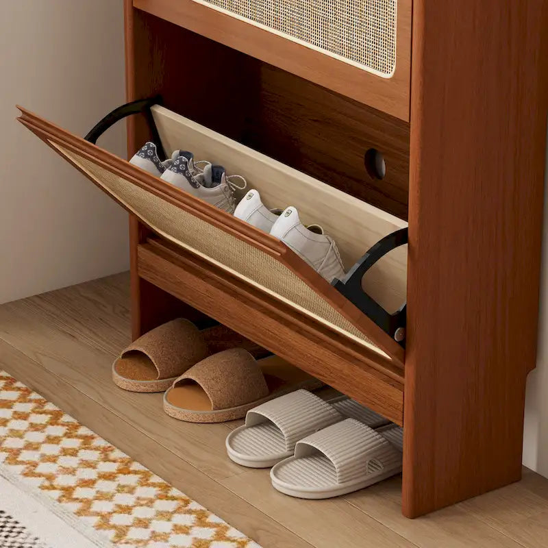 Meuble à Chaussures en Rotin pour Entrée, Étagère à Chaussures sur Pied avec 3 Tiroirs Basculants et Panneau Perforé Noir, Meuble à Chaussures Étroit et Caché