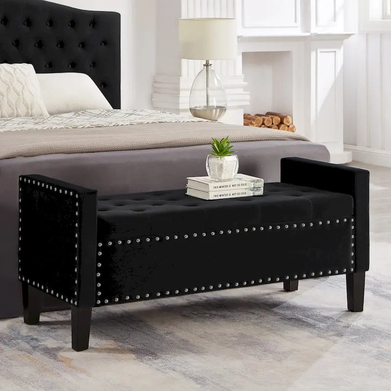 Banc de rangement capitonné avec garniture cloutée et accoudoirs
